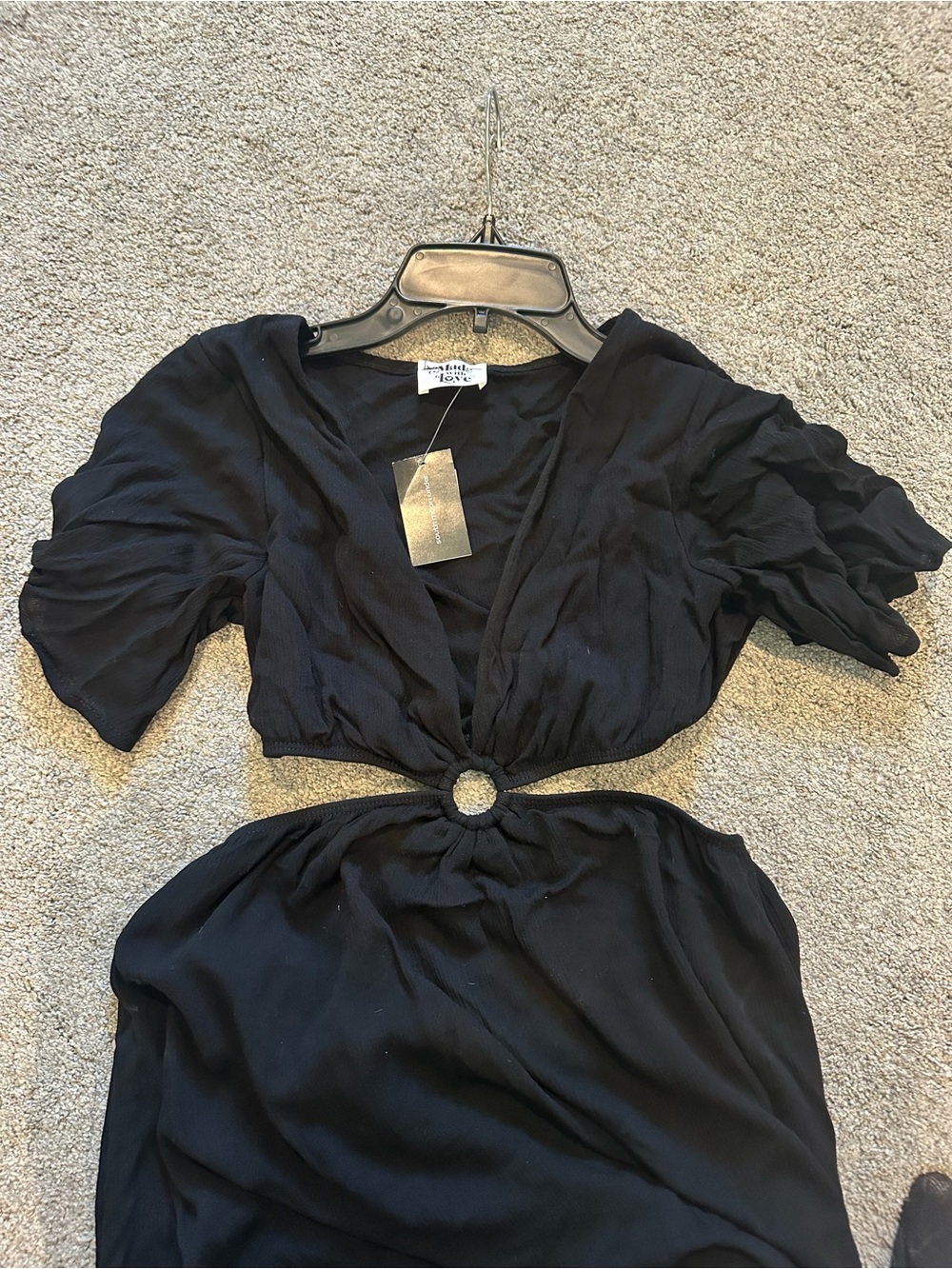 Lovers + Friends Black Ring-Front Cutout Crop Top